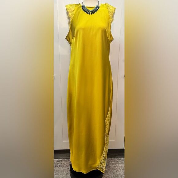Stunning Yellow Sleeveless Dress With Lace Slit Accent & Lace Sleeves Sz XL NEW - Picture 1 of 6